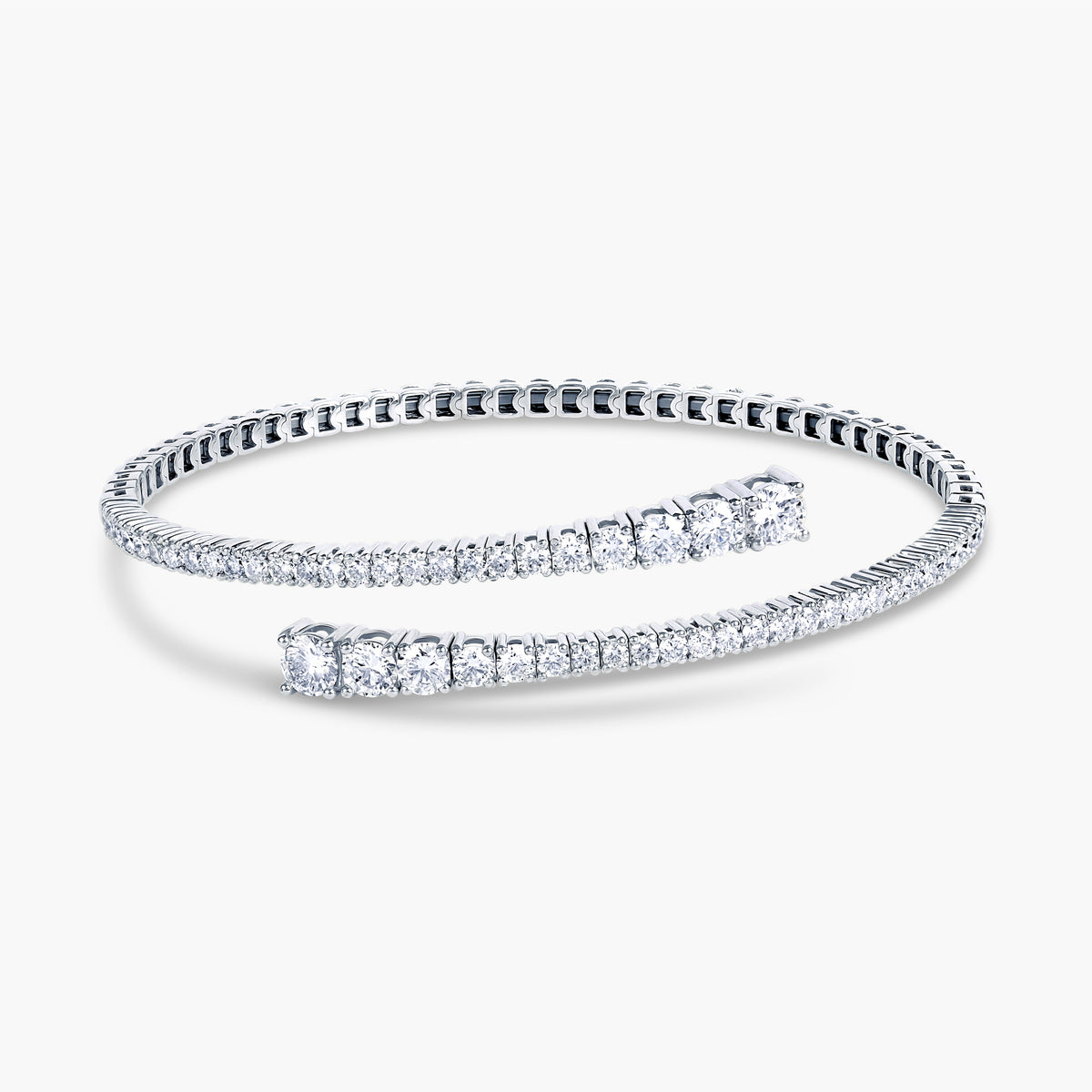 14K Graduated Diamond Flexi Bangle | Restivo Jewelers