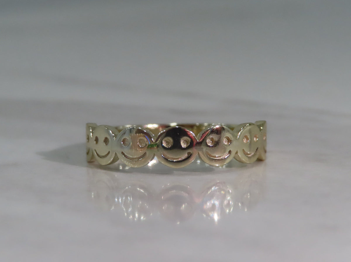 Smiley Ring | Restivo Jewelers