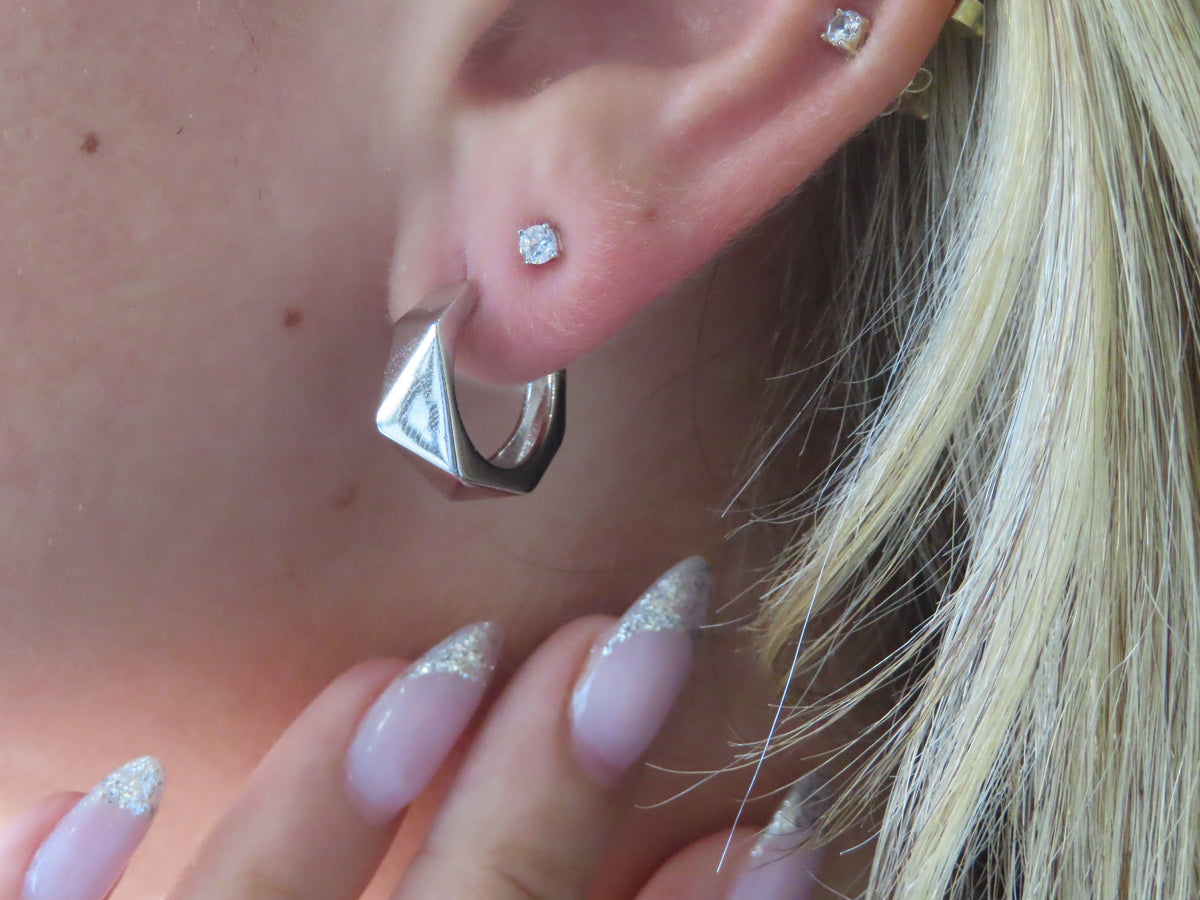 Edged Hoop | Restivo Jewelers
