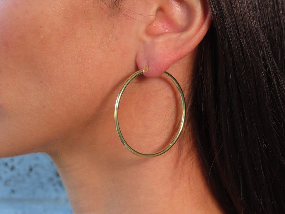 Thin Classic Hoop | Restivo Jewelers