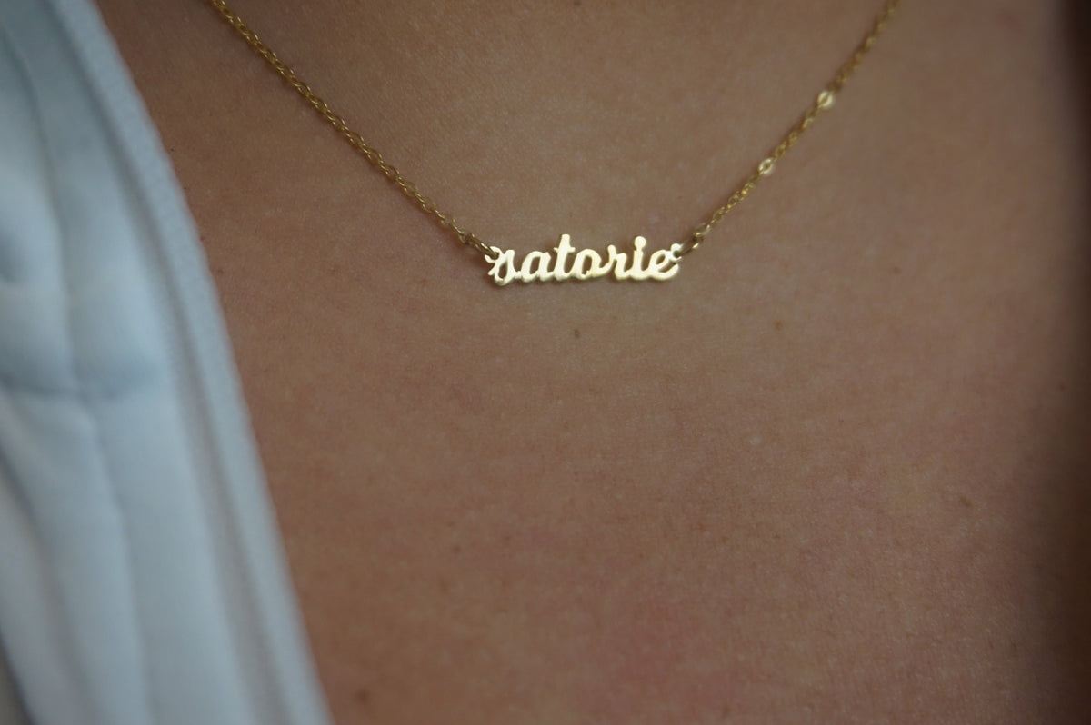 Mini Script Nameplate | Restivo Jewelers