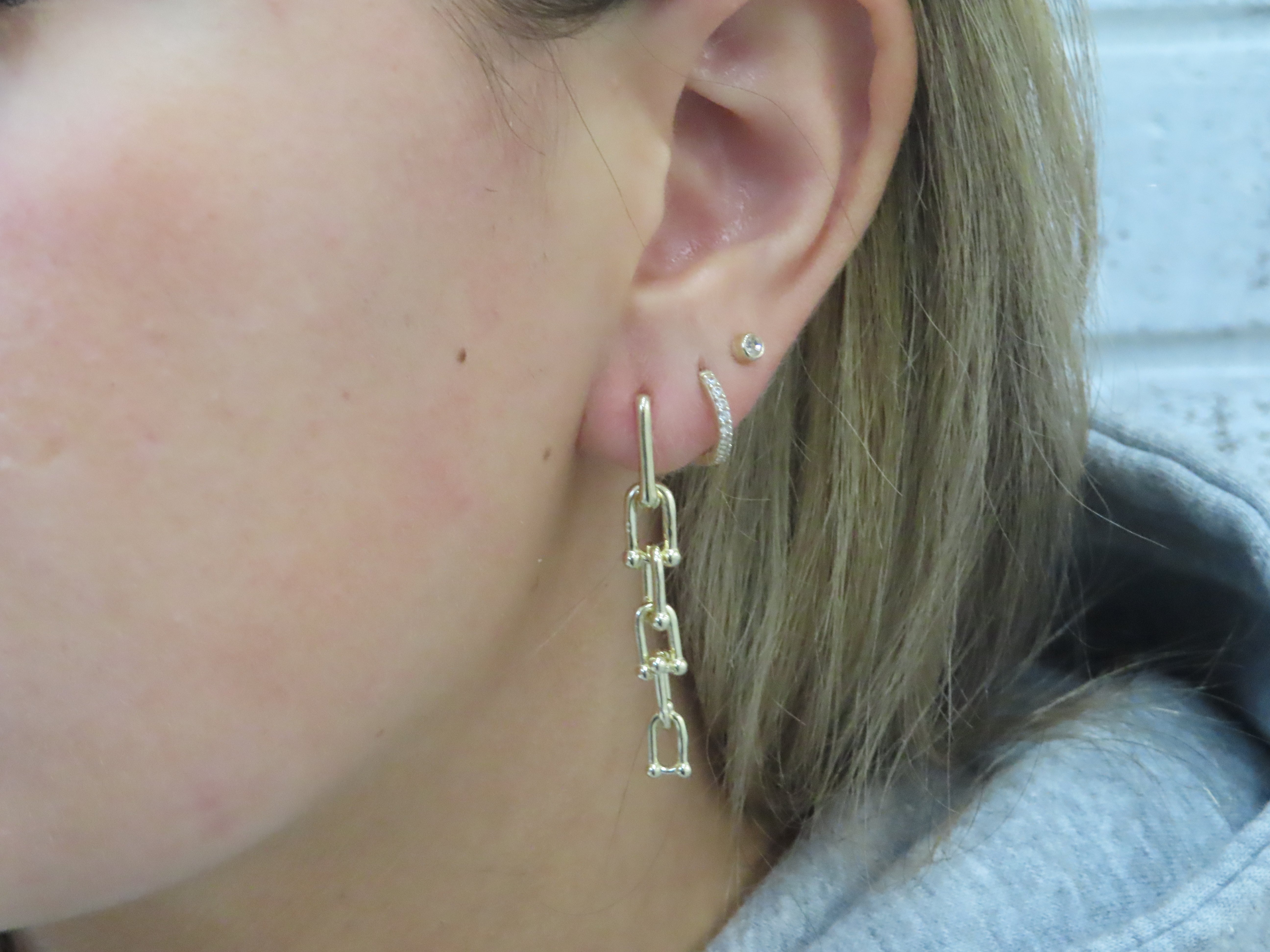 U-Link Chain Drop Earrings