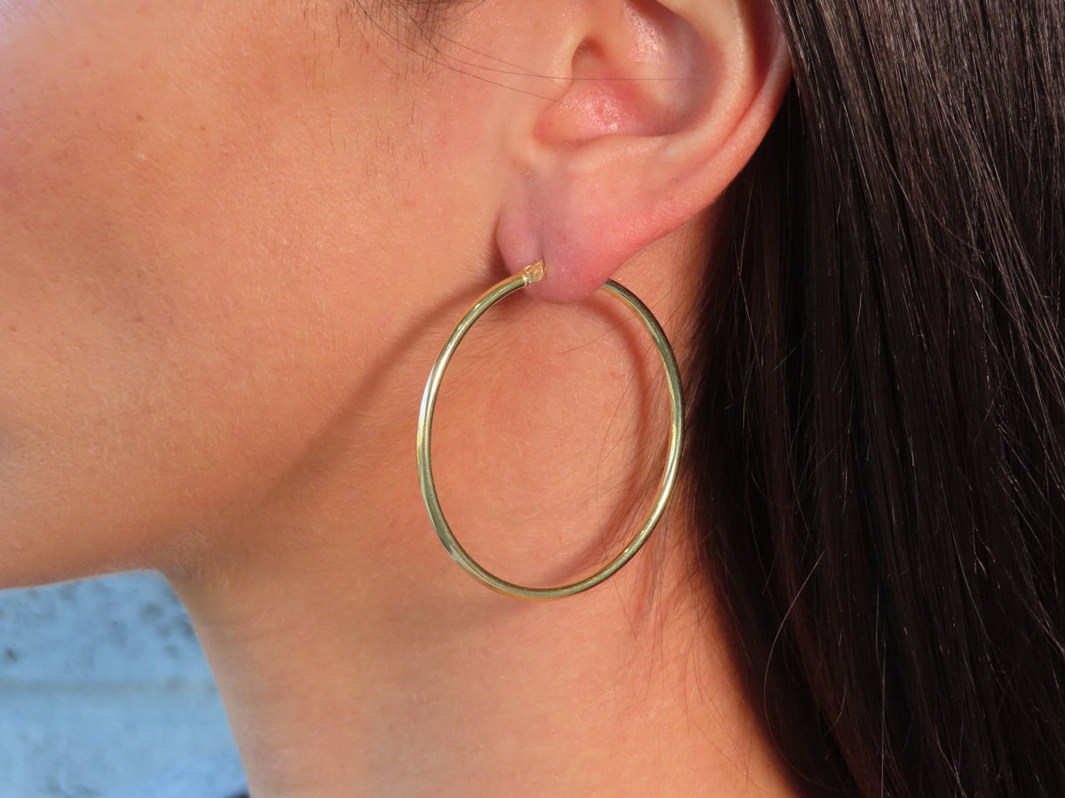 Thin Classic Hoop | Restivo Jewelers