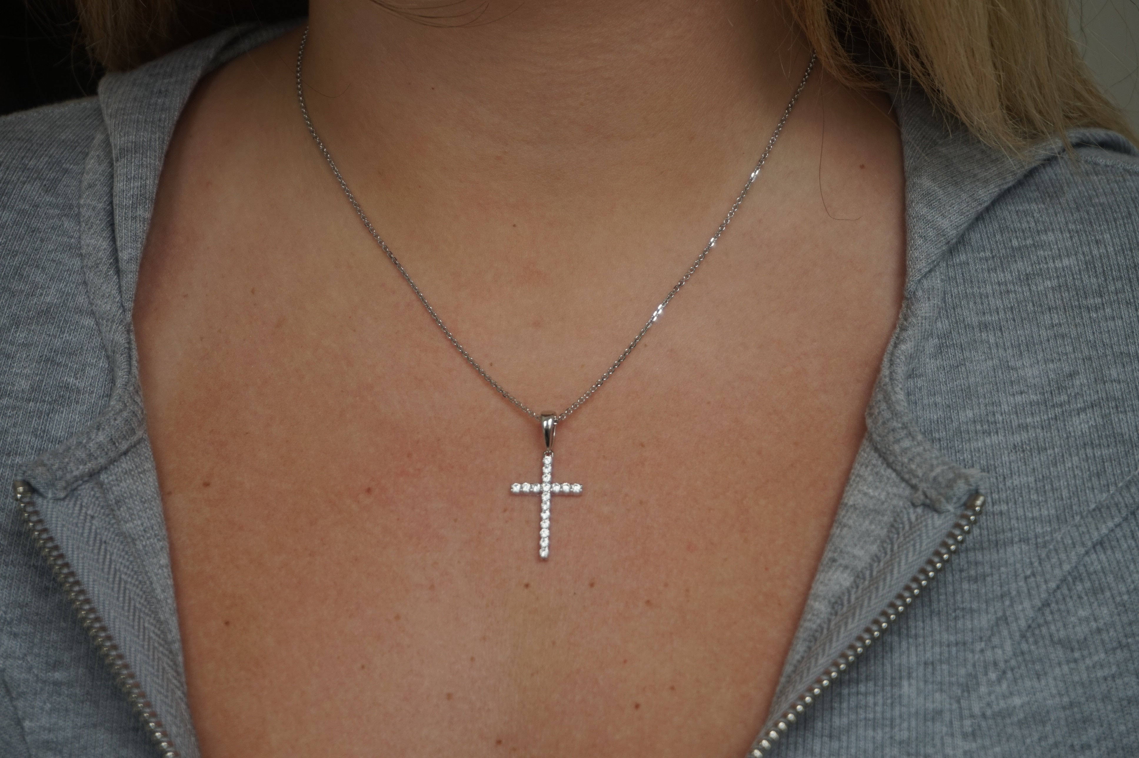 Thin CZ Cross
